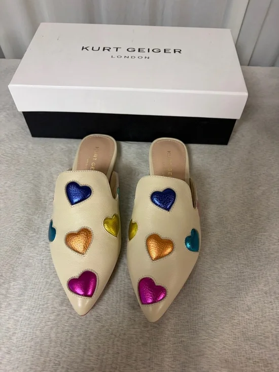 NIB Kurt Geiger Otter Love Beige Leather Heart-Accent Slip-On Mules - Size 7 - Picture 7 of 7